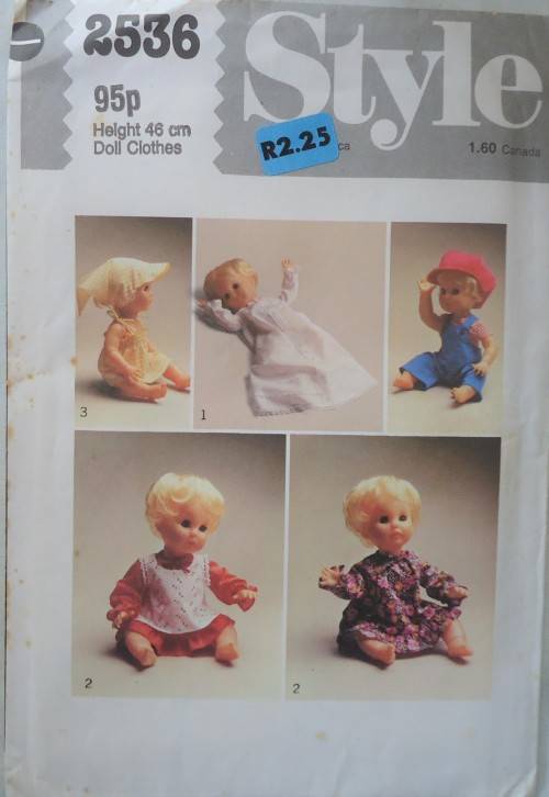 STYLE 2133 DOLLS DRESS PATTERN FOR DOLLS HEIGHT 46 CM - COMPLETE & MOSTLY UNCUT