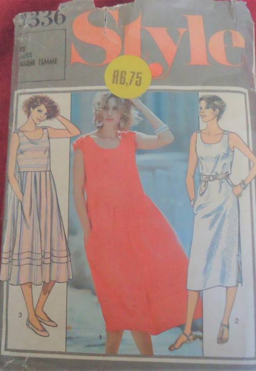 STYLE 4336 PULLOVER DRESS SIZE 12- COMPLETE