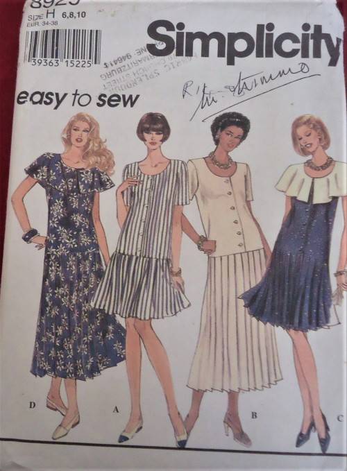 SIMPLICITY 8929 DRESS WITH PLEATED SKIRT  SIZE H6-8-10 COMPLETE