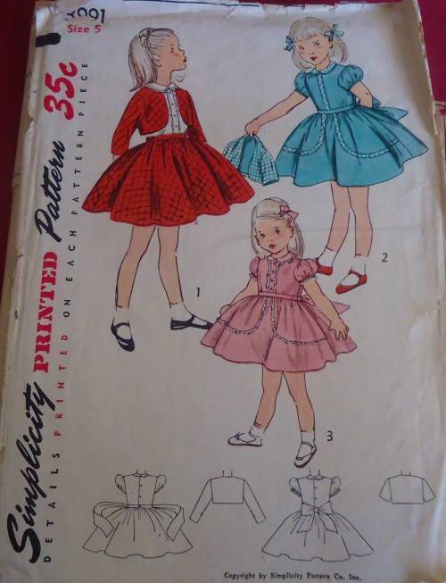 VINTAGE SIMPLICITY 3991  GIRL DRESS & JACKET SIZE 5 YEARS COMPLETE - ZIPLOC BAG