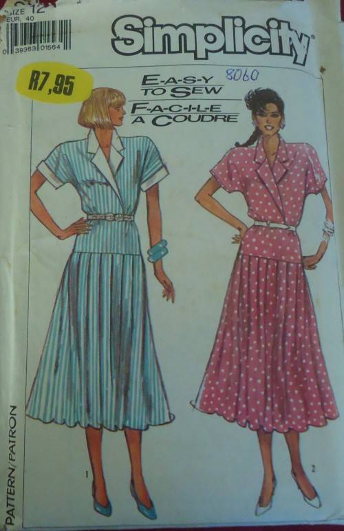 SIMPLICITY 8060 FLARED DRESS SIZE12 COMPLETE