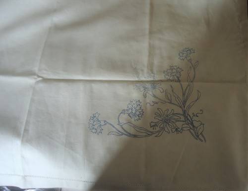 LINEN TABLE TRAY CLOTH-READY TO COMPLETED  PARTLY EMBROIDERED - 85 CM x 85 CM