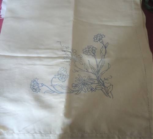 LINEN TABLE TRAY CLOTH-READY TO COMPLETED  PARTLY EMBROIDERED - 85 CM x 85 CM