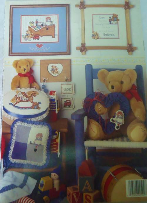 MY FAVORITE THINGS BY FRANKIE BUCKLEY- LEISURE ARTS 502-8 PAGES
