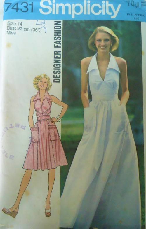 SIMPLICITY 7431 HALTER DRESS IN 2 LENGTHS SIZE 14 BUST 92 CM COMPLETE