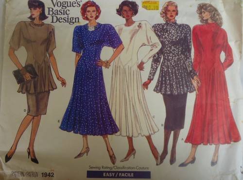 VOGUE 1942  SET OF DRESSES-TUNIC-SKIRT SIZE 14-16-18 COMPLETE-UNCUT-F/FOLDED