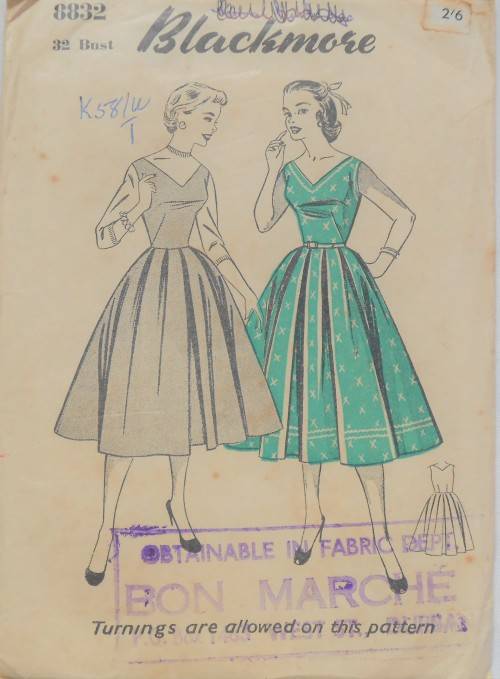 VINTAGE BLACKMORE PATTERN 8832  LADIES DRESS SIZE 32 BUST COMPLETE
