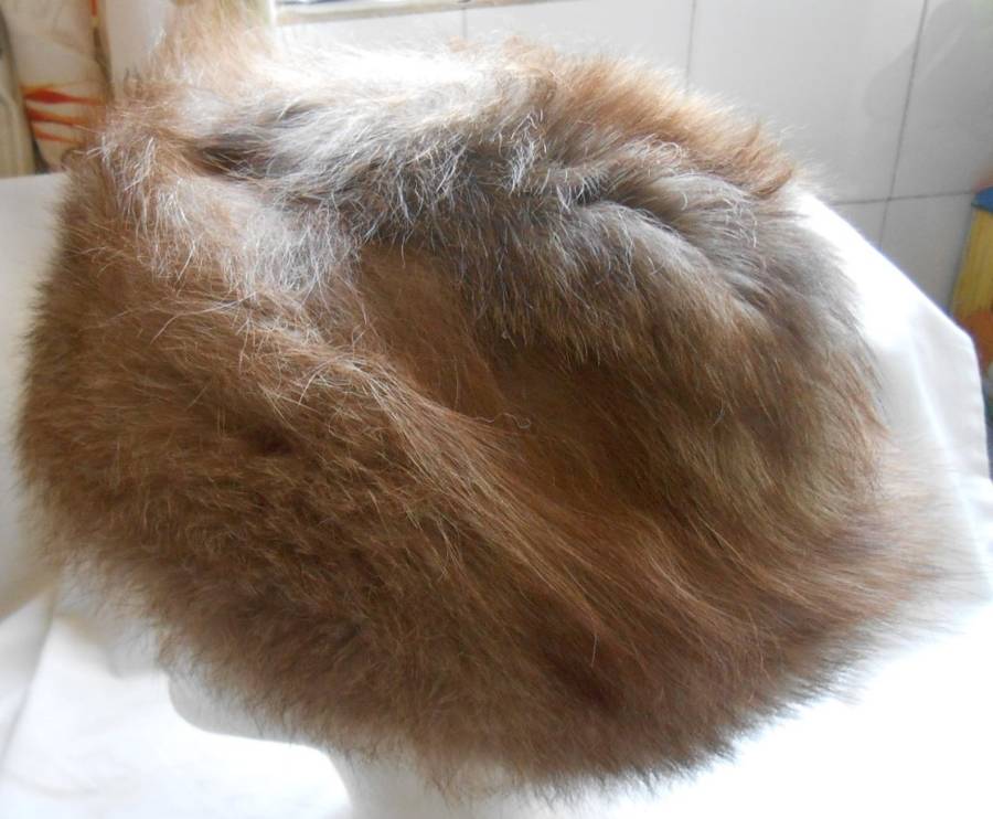 STUNNING FAWN RUSSIAN REAL FUR COSSACK HAT WITH QUILT LINING AND BRANDED LABEL