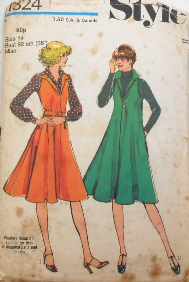 VINTAGE STYLE 1324 PINAFORE DRESS & BLOUSE SIZE 14 BUST 92 CM COMPLETE