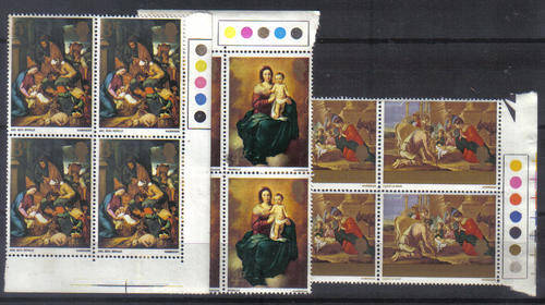 GREAT BRITIAN 1967 CHRISTMAS FULL SET IN BLOCKS OF 4 TRAFFIC LIGHTS WOW!!!!