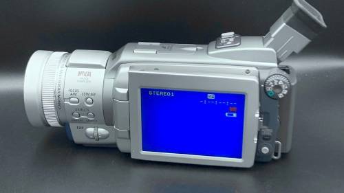 Canon MVX3i Digital Camcorder with Accessories