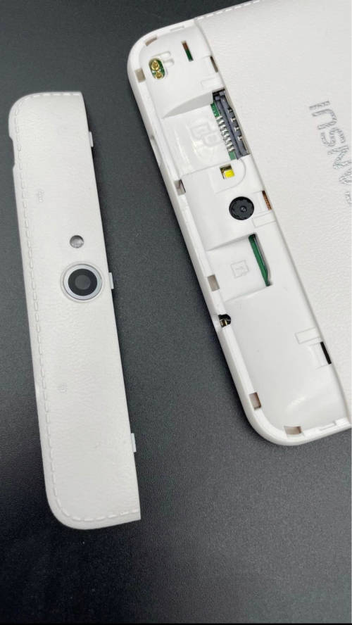 ***COMBO DEAL***Sansui LifePad 8GB Tablet (7 Inch) & Sansui Bluetooth Speaker!!!!