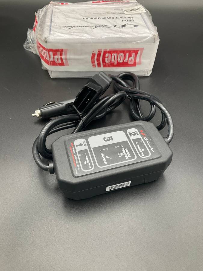Schumacher OBD-L Memory Saver Detector - Save Your Vehicle Settings During Battery Removal