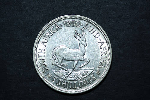 Crazy R1.00 Start - 1950 `RARE COIN` HIGHER CAT VALUE next to 1959 Five Shillings #71