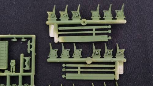 HO scenery pieces (park benches?)