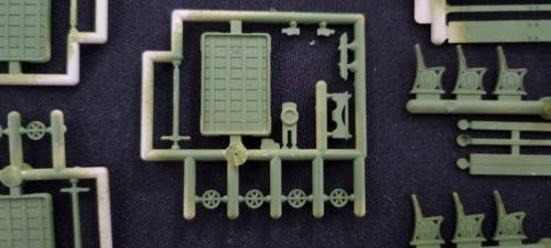 HO scenery pieces (park benches?)