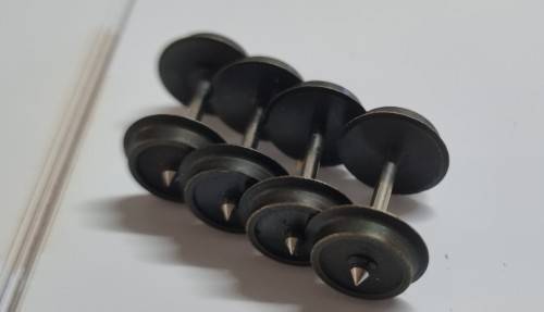 HO Lima metal wheelsets (1)