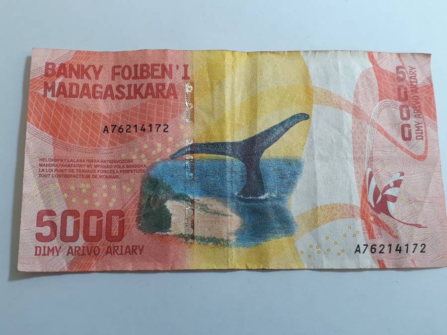 MADAGASCAR 5000 ARIARY WHALE NEW SERIES FV=R19.82