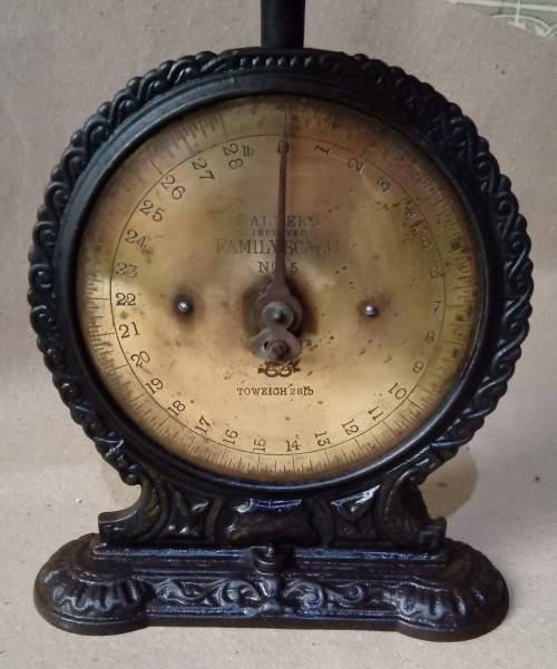Vintage Salter No.45 Improved Family Scale.. in good and accurate condition