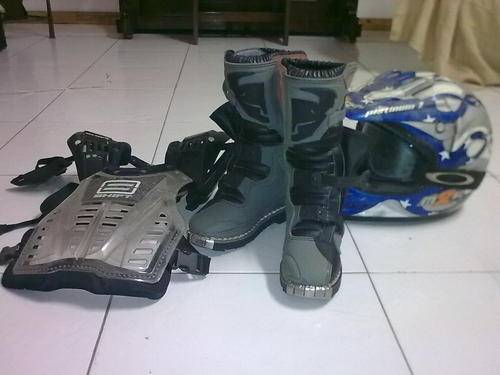 LADY'S QUAD BIKE / OFF ROAD BOOTS & KIT