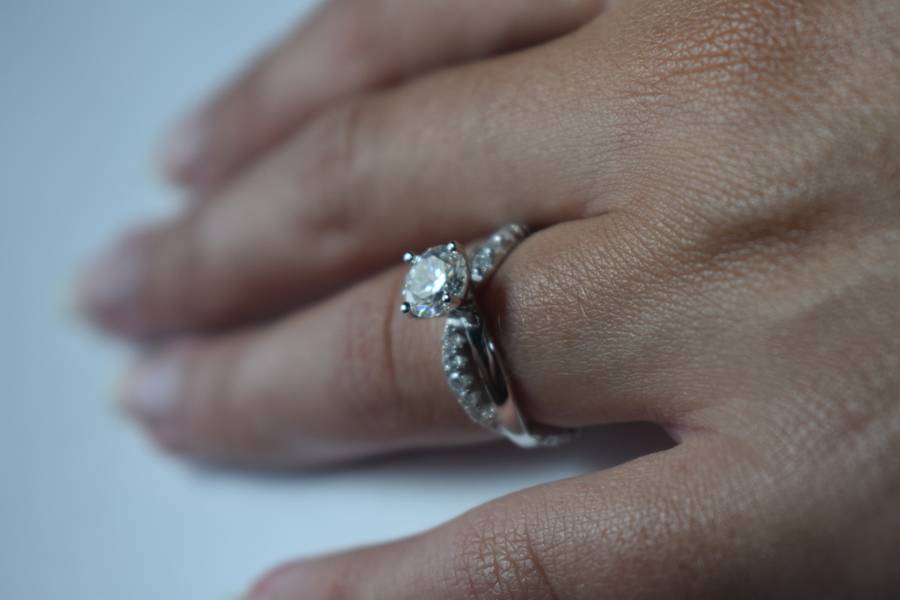 Engagement Ring With Certificate of Authenticity Limited Edition!!!