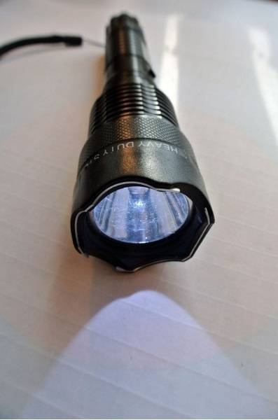 Stun Gun / Shocker 611 + LED Flashlight 20cm Rechargeable - Bulk Offers Welcome