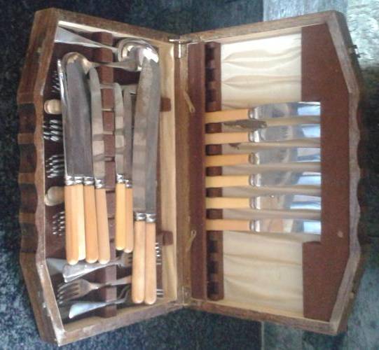 Vintage Cutlery (mixed)