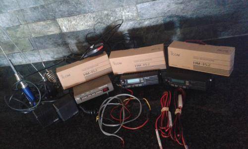 2 x Icom Two Way Radio's + 1 x Tracker SM929 Radio