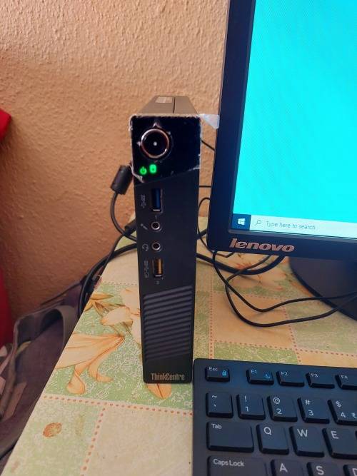 Lenovo ThinkCentre M73 Tiny Desktop Intel Core i3, 500Gig HDD WITH WIFI