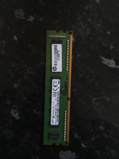 SAMSUNG DDR3 4GB 1Rx8 PC3L-12800U-11-13-A1 DESKTOP RAM