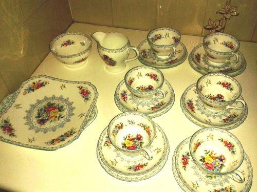 SHELLY CROCHET 21 PIECE TEA SET