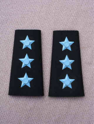 Pair of Pre 1994 Captain Rank Epaulettes for Field Dress