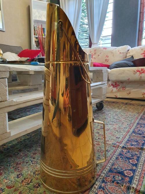 LARGE BRASS JUG/VASE