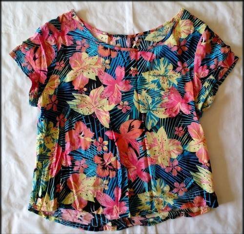 Tropical Summer Top *MASS CLEARANCE*
