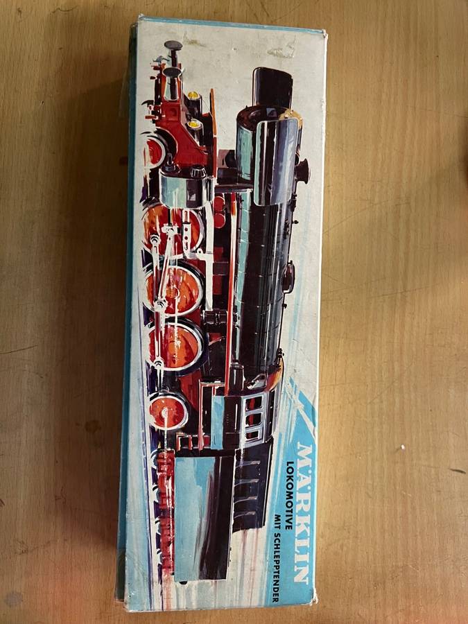 MARKLIN - STEAM LOCOMOTIVE-3907