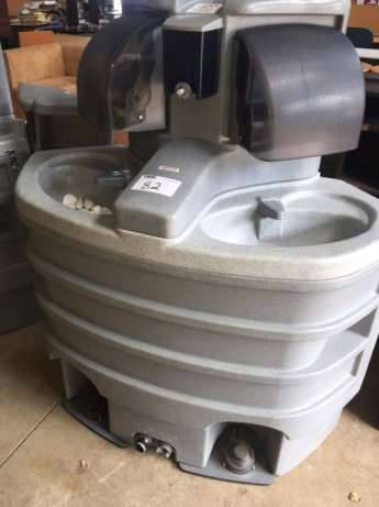 PolyJohn Applause Portable Dual Handwashing Sink *Valued at over R15,000*