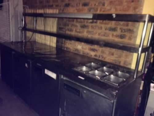 4Door Undercounter Fridge with Double Food Warmer *Worth R40,000*