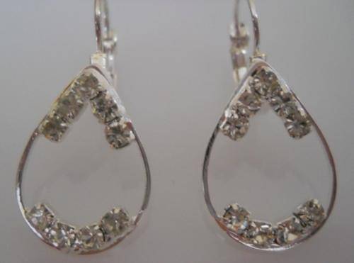 Beautiful "Teardrop Diamante" Earrings