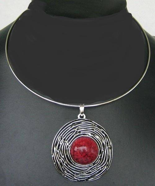 Stunning Silver Tone Resin Stone Choker Necklace