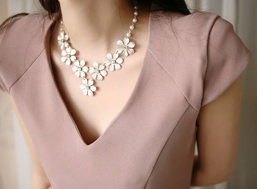 Girls Vintage Multi flowers Layered Tassel Bib Necklace
