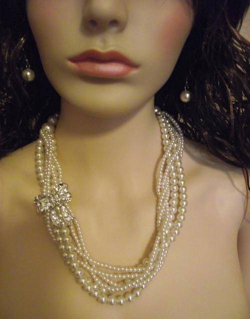 Classy Rhinestones Bow Pendant, Faux Pearls Necklace And Earrings Set
