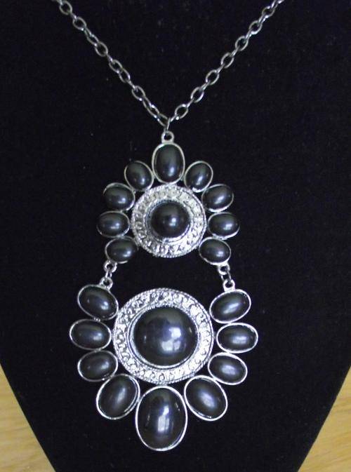 Stunning Gun Metal Color Large Faux Onyx Pendant Necklace