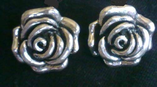 STUNNING ELECTROPLATED SILVER ROSE STUD EARRING