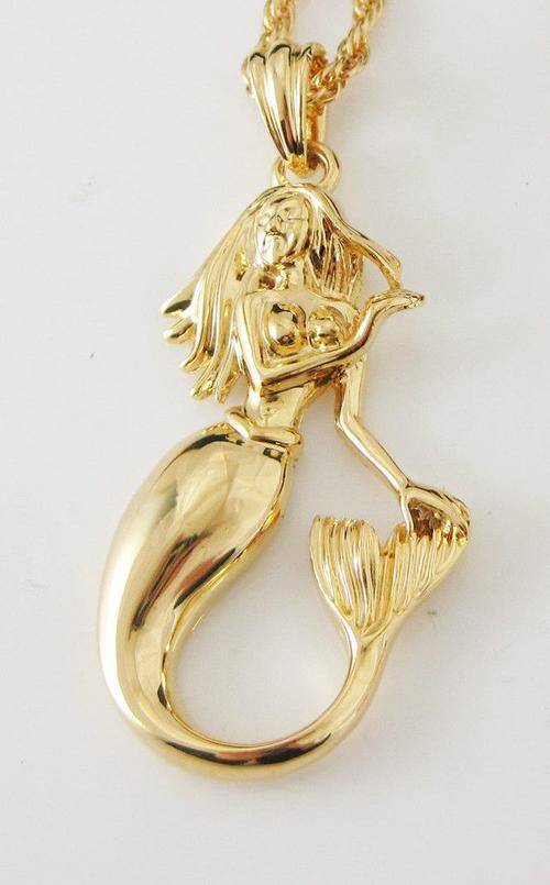2 YEAR GUARANTEE ! LOVELY GOLD FILLED MERMAID PENDANT