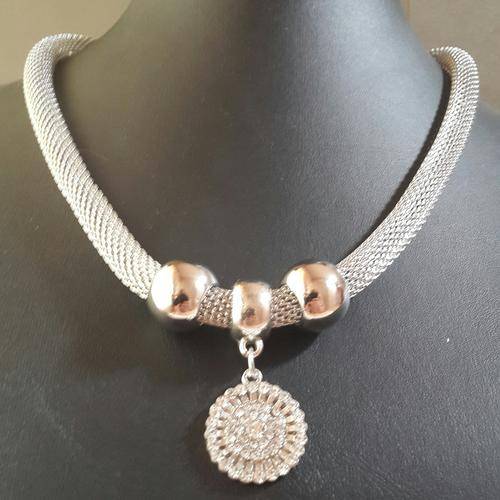 Silver Crystal Pendant Mesh Necklace (Free Gift Box)
