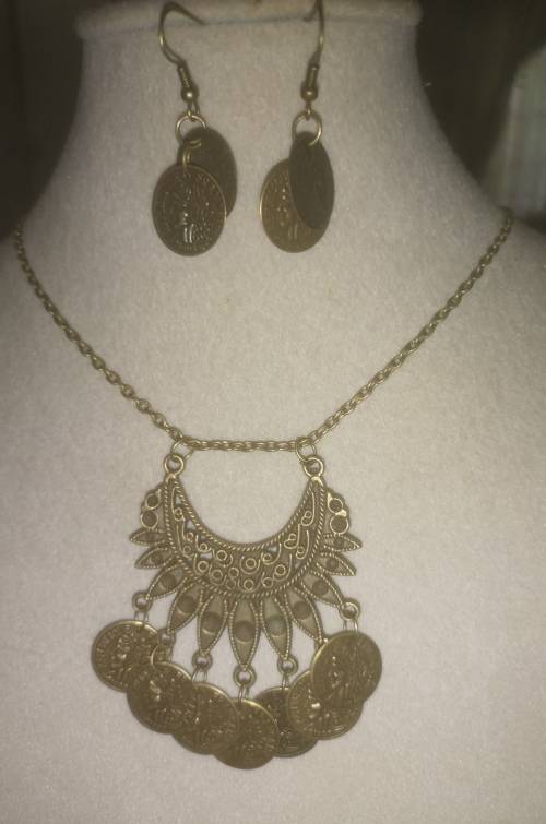 Bronze Dangle Pendant Necklace & Earrings Set