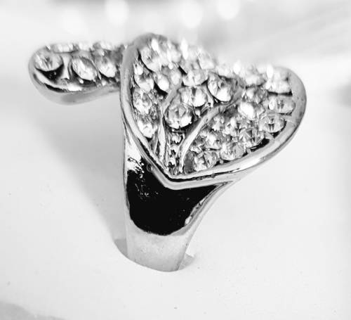 FASHION  SILVER FILLED  RHINESTONES LADIES DRESS RING