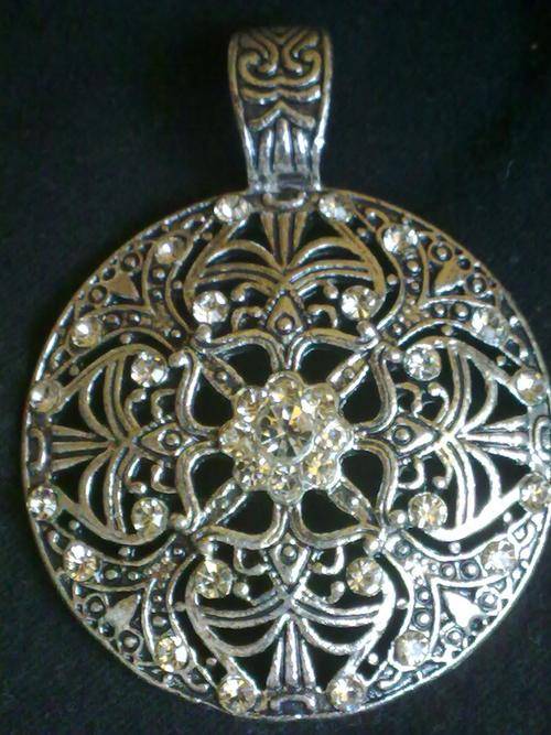 LOVELY TIBETAN SILVER &  DIAMANTE PENDANT