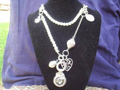 BEAUTIFUL TIBETAN SILVER CHARMS DANGLE CRYSTAL PENDANT & PEARL NECKLACE