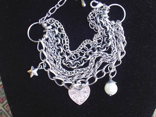 STUNNING VINTORIO COLLECTION TIBET SILVER MANY CHAINS & CHARM BRACELET